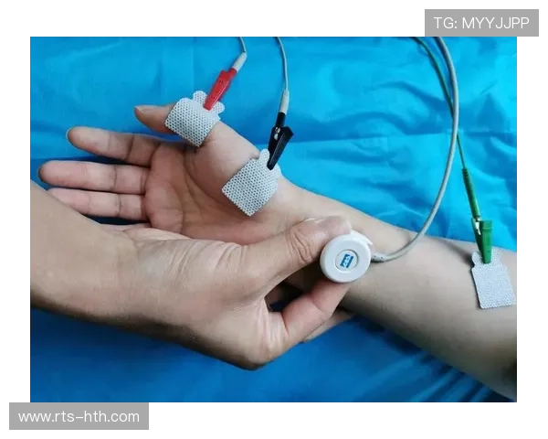 肌电传感器应用于专业训练器械，实时监测肌肉激活状态